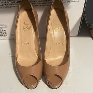 Christian Louboutin Very Prive
